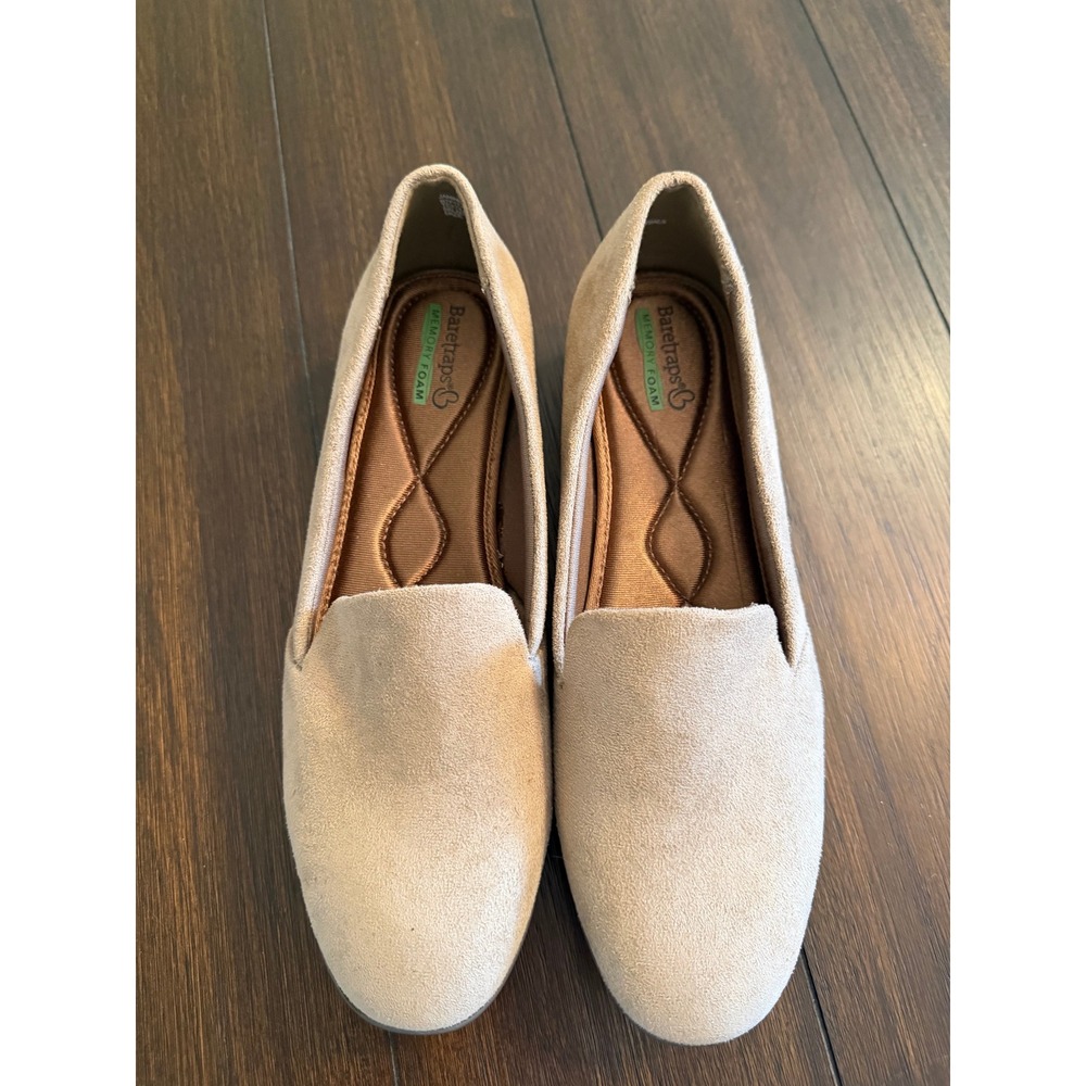 Baretraps Womens Loafers Tan Beige Faux Suede Memory Foam Slip On Flats Size 8M